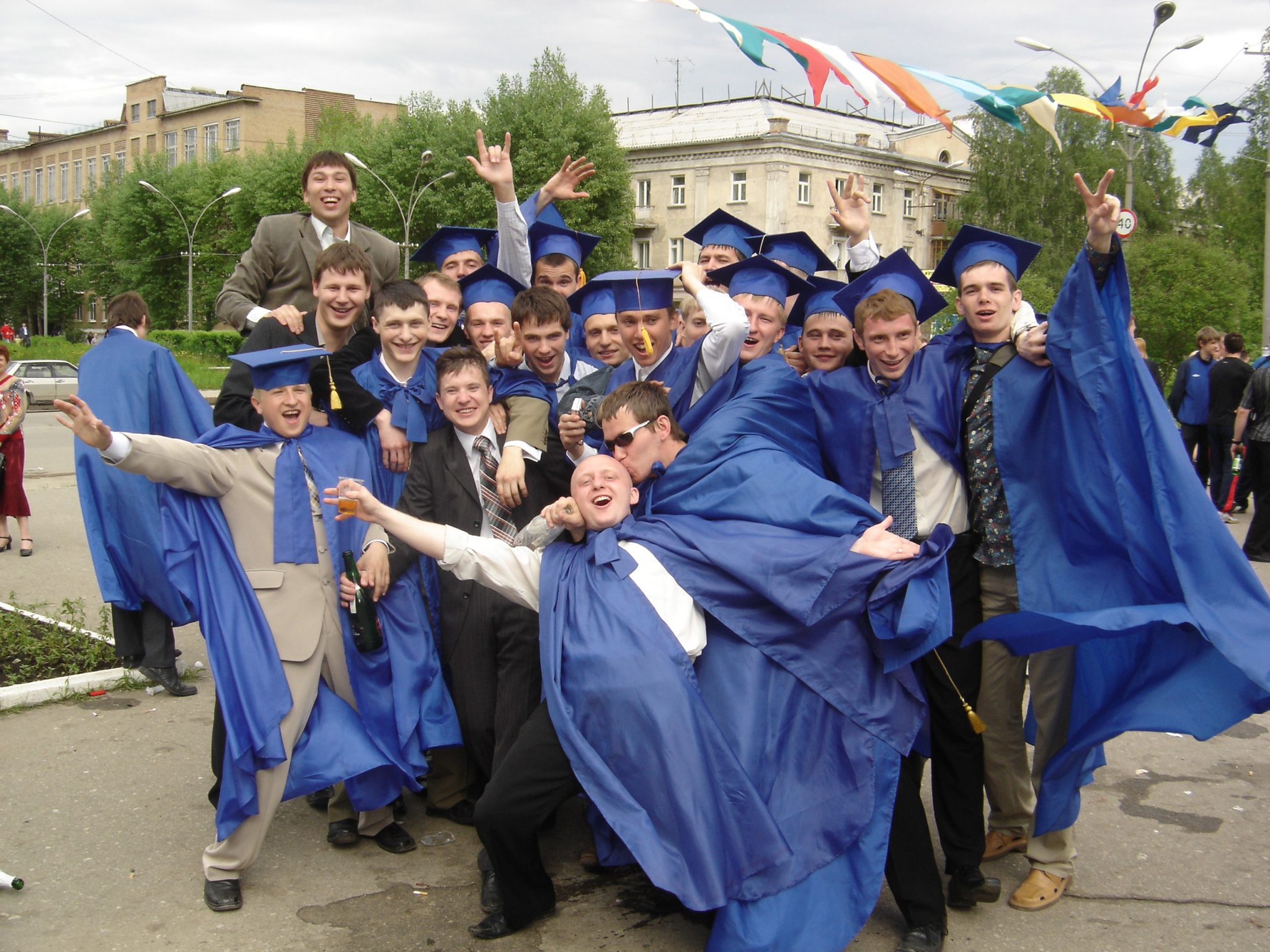 УГТУ 50 лет: выпускники поздравляют и делятся фотографиями