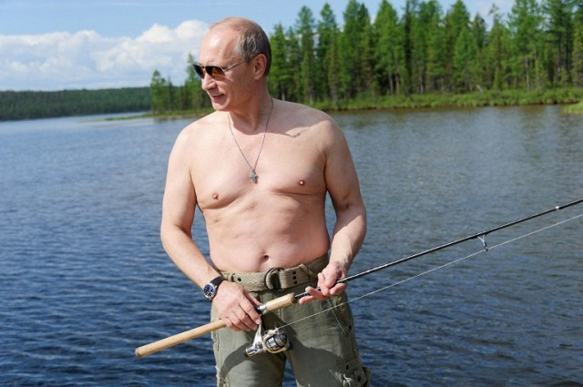 Фото ухтинцев с голым торсом в соцсетях - Путин задал новый тренд