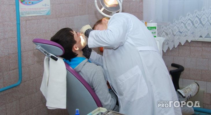 В Ухте в детской стоматологии врач била ребенка инструментом по зубам