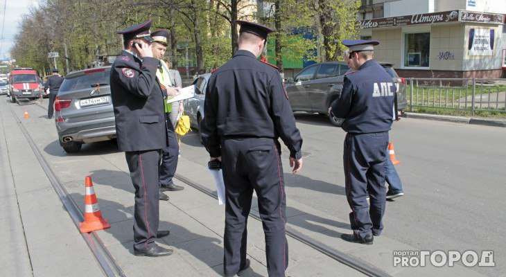 В Коми полицейский спровоцировал тройное ДТП