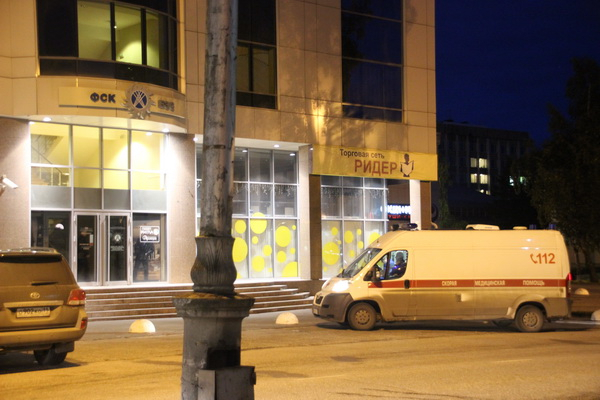 В Сыктывкаре из-за звонка о бомбах эвакуировали людей из торговых центров