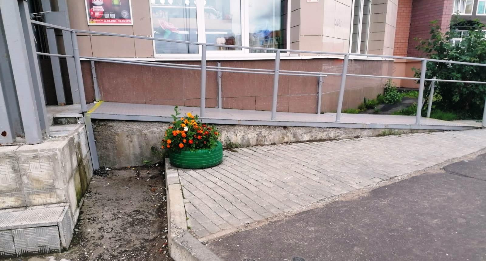 В Ухте прокуратура "наказала" начальство магазина из-за жалобы инвалида