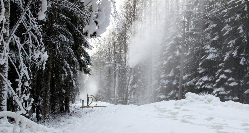 В Коми для создания лыжных трасс потребовался искусственный снег
