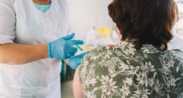 Людей с хроническими заболеваниями без вакцинации может ждать летальный исход