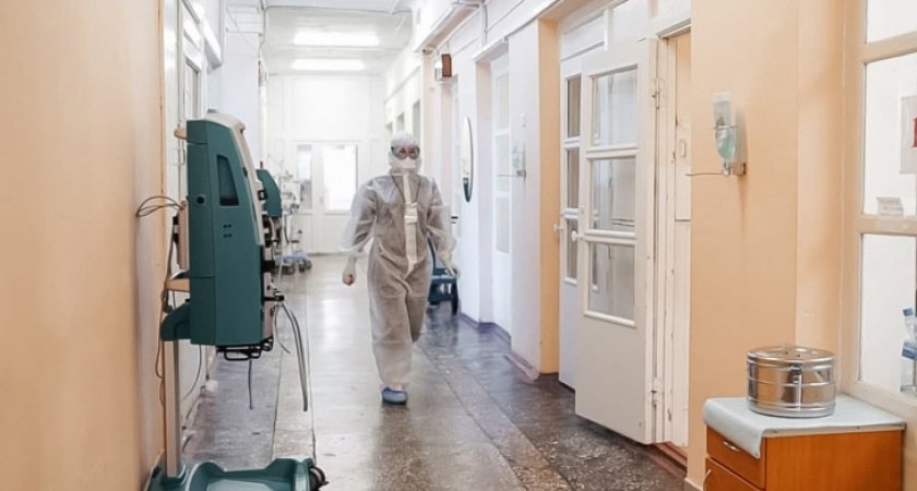 Врачи Коми рассказали, с какими симптомами обращаются жители после вакцинации от COVID-19