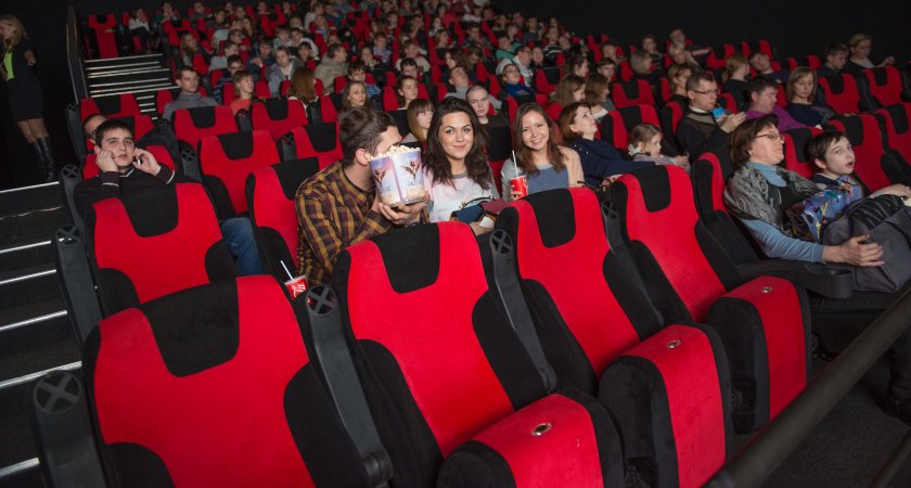 Российская молодежь сможет ходить в кино на российские фильмы за счет государства