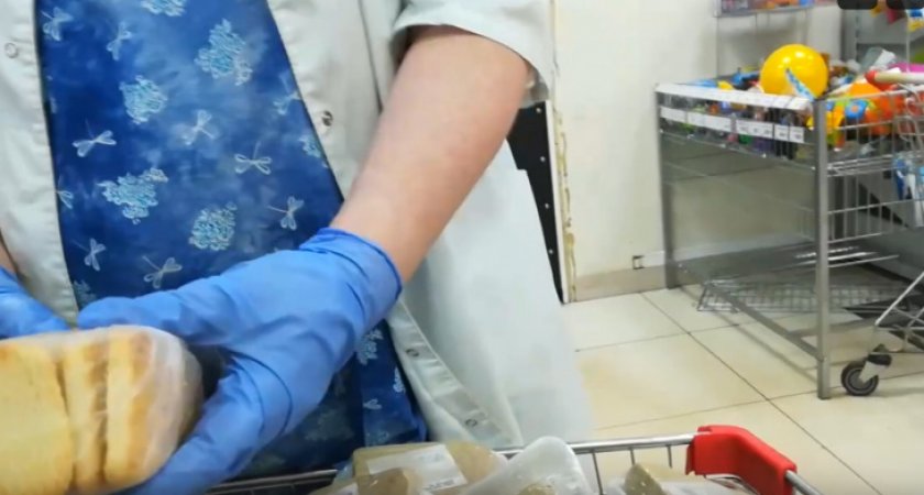 Бюджетные учреждения Коми накормили просрочкой