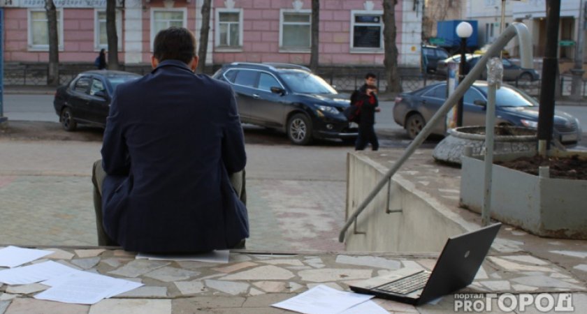 Эксперт дал прогноз о длительности кризисного периода в России