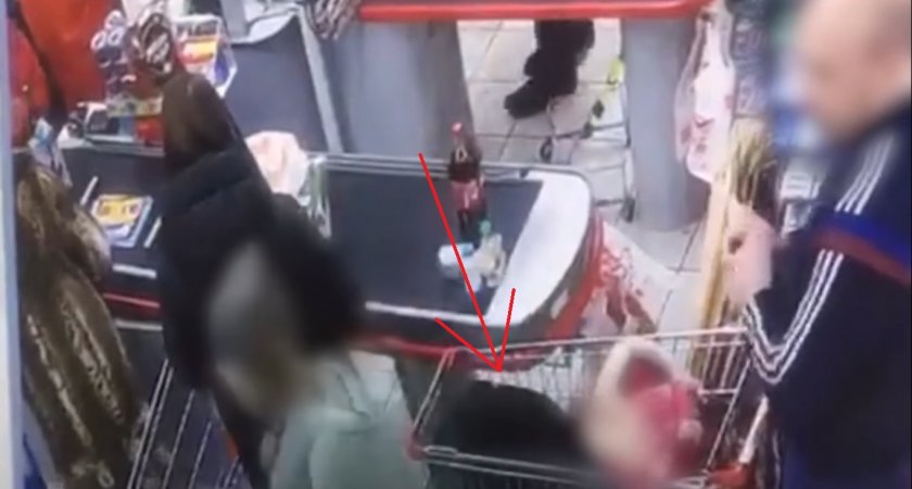 Семью из Ухты подозревают в кражах продуктов из магазина