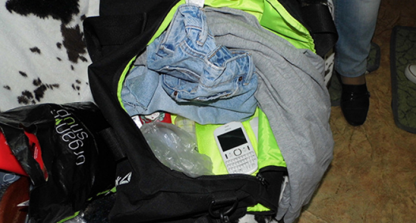 "Посылочка с сюрпризом": в Ухтинсую колонию хотели пронести "запретную передачку"