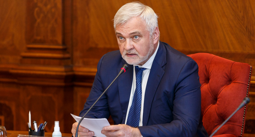 Владимир Уйба раскритиковал работу администрации Сосногорска