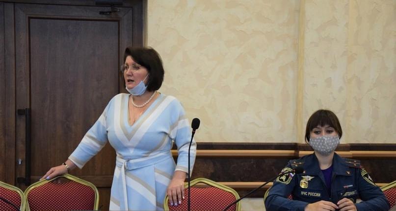 В Ухте готовятся к голосованию, однако жители города не верят и ждут "вбросов" бюллетеней