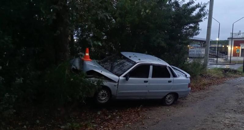 В Сосногорске "неизвестный" устроил аварию, где пострадали женщина и ребенок