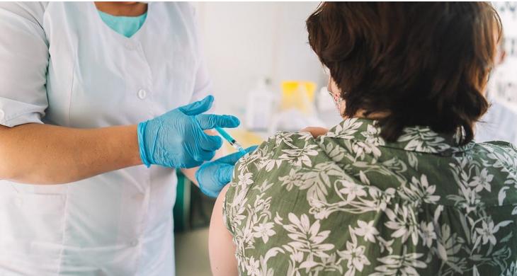 В Коми планируют привить больше 30 тысяч сотрудников образовательной сферы