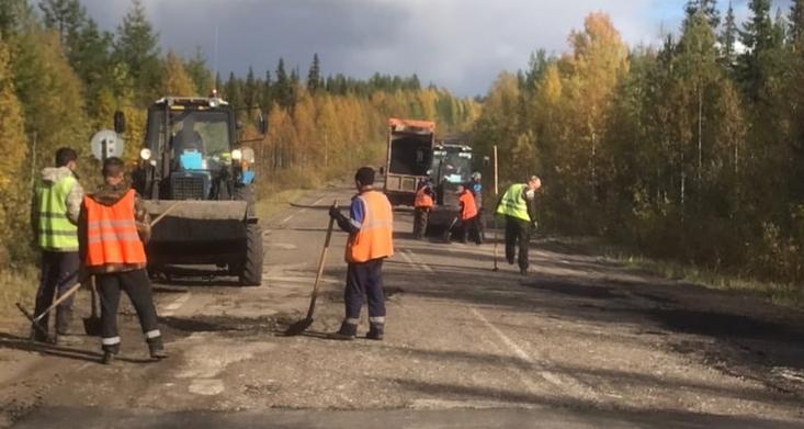 В Коми начался ремонт дороги на Ухту