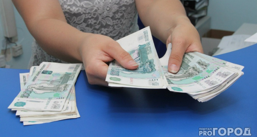 Кому в Коми в октябре доплатят 10 тысяч рублей к пенсии