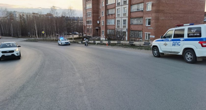 В Ухте пьяный мотоциклист «улетел» за ограждение