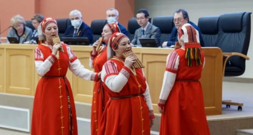 Фото к статье: "Ещё как отметим!" Владимир Уйба пригласил жителей Коми отпраздновать в 2029 году две даты