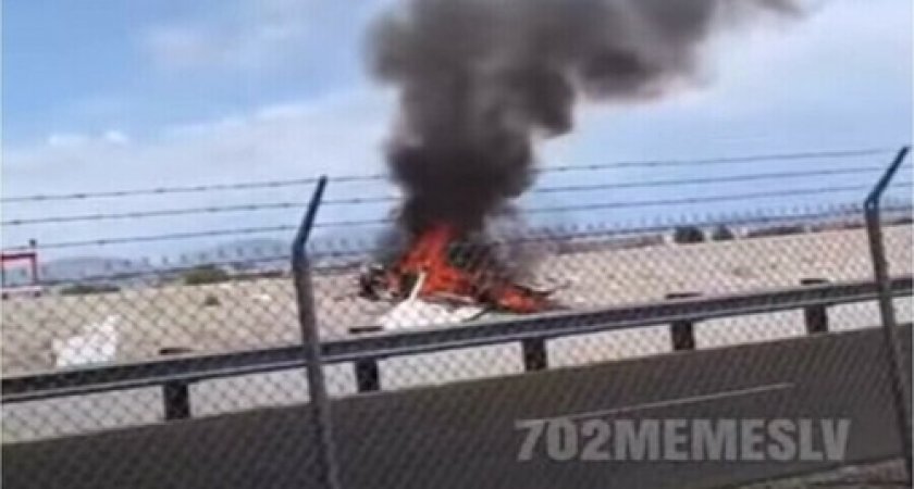"Без шансов": При столкновении двух самолетов все пилоты и пассажиры погибли