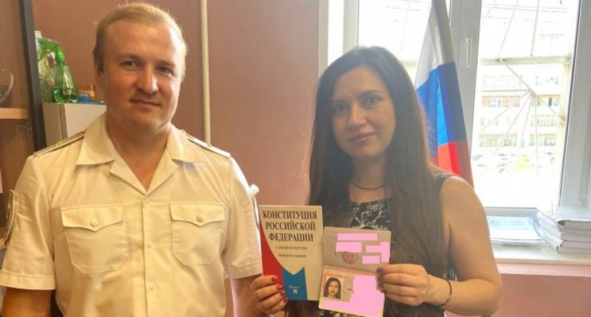 Уроженка Украины получила гражданство РФ в Ухте
