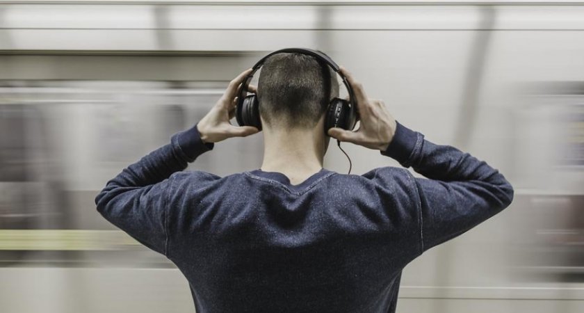 "Искусство нашло жертву!": в Коми локомотив сбил 18-летнего парня