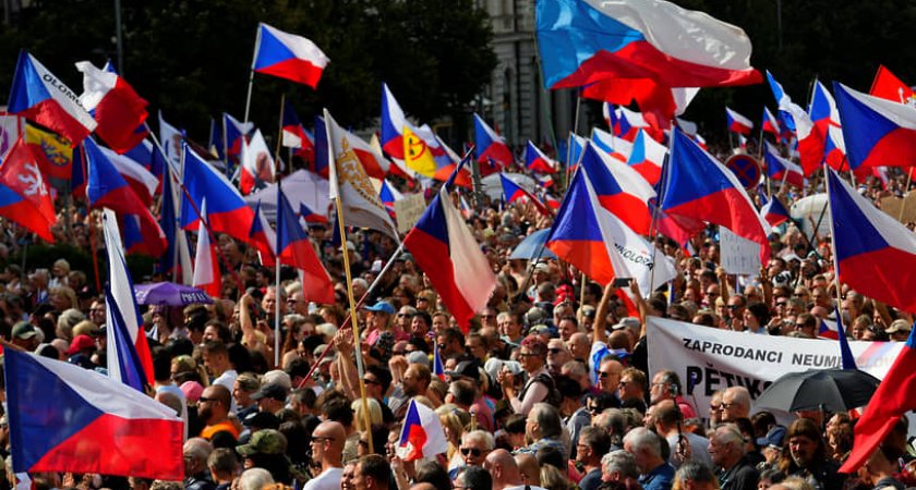 Жители Чехии вышли на митинг против правительства