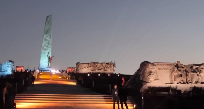 Уроженцу Ухты на отреставрированной Саур-Могиле в ДНР открыли памятник 