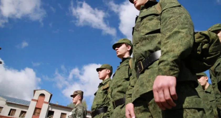 Фото к статье: В рамках проведения частичного воинского призыва в России разработан единый колл-центр