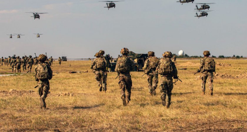 США направили профессиональную группировку войск на границу с Украиной