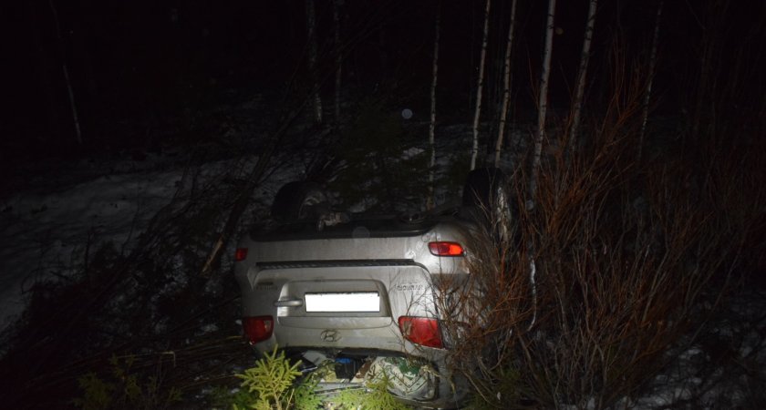 В ДТП под Ухтой пострадали женщина и двое 6-летних детей