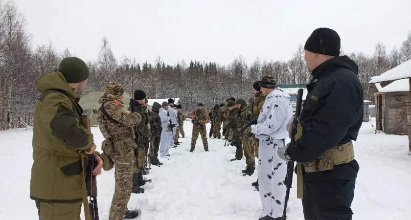 Фото к статье: Добровольцы аналогично военнослужащим будут получать гарантии и выплаты