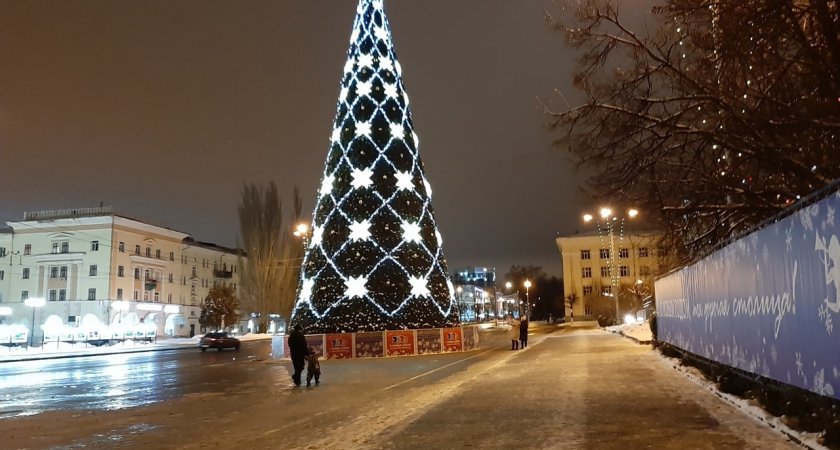 Россиянам хотят продлить новогодние каникулы 