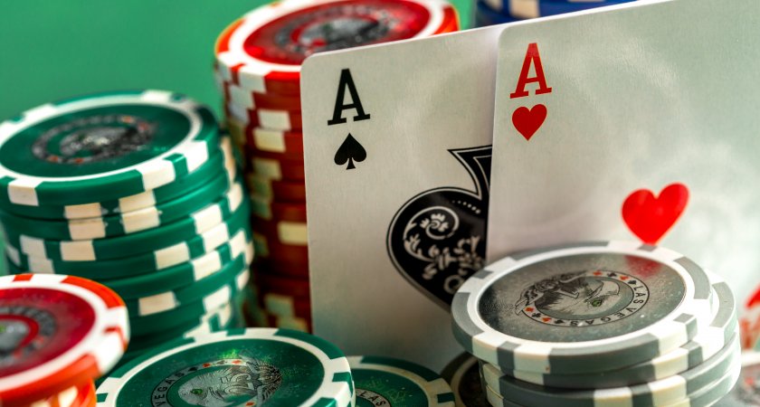 “Грязные деньги”: житель Коми организовал подпольный покерный клуб в химчистке