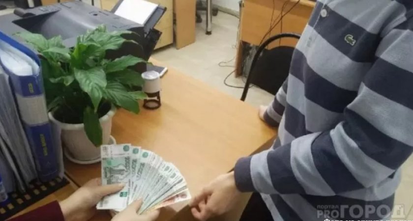 Школьник взял без спроса матери деньги и спустил на мобильную игру 2,5 миллиона рублей