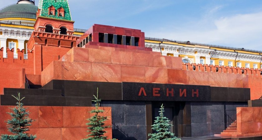 Психически больной мужчина хотел похитить тело Ленина, но был задержан