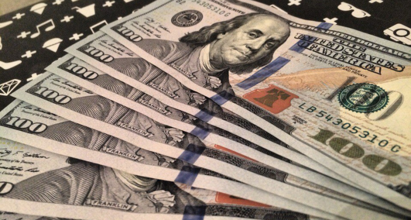 Финансовый аналитик прогнозирует скорый “скачок” стоимости доллара