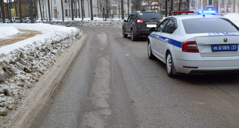 В Ухте 8-летнего мальчика сбил внедорожник