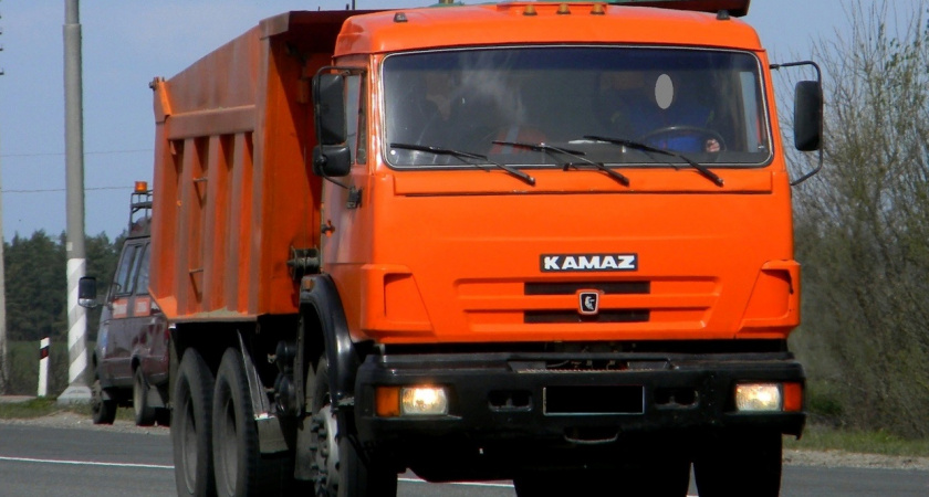 В Коми водитель после столкновения с КамАЗом чудом остался жив