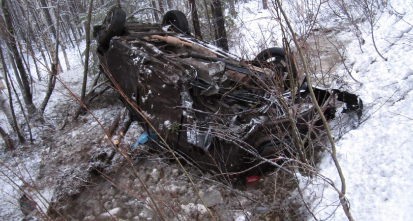 Маленький ребенок получил травмы при столкновении двух иномарок под Ухтой