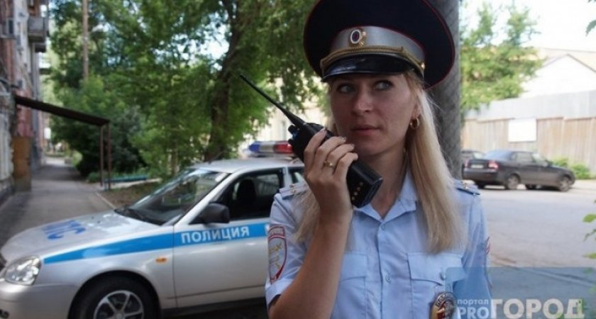 "Закон о "стукачах": россиянам пока не могут дать разрешения помогать сотрудникам ГИБДД