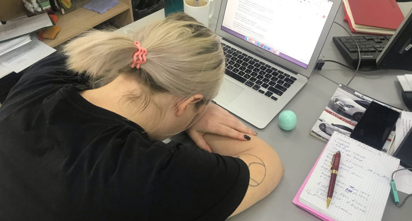 Рабочий день сократят? В Роструде предупредили россиян, работающих в пятидневку