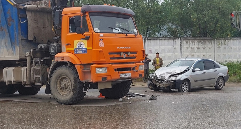 Почти юбилей: Водитель из Коми врезался в КамАЗ, это стало его 159-м нарушением