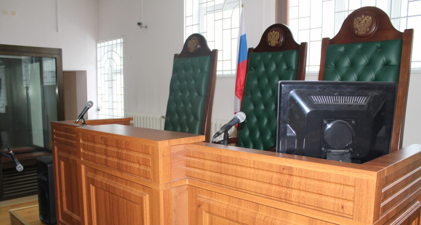 Халява приди: в Ухте преподавателя признали виновной в служебном подлоге и взятке