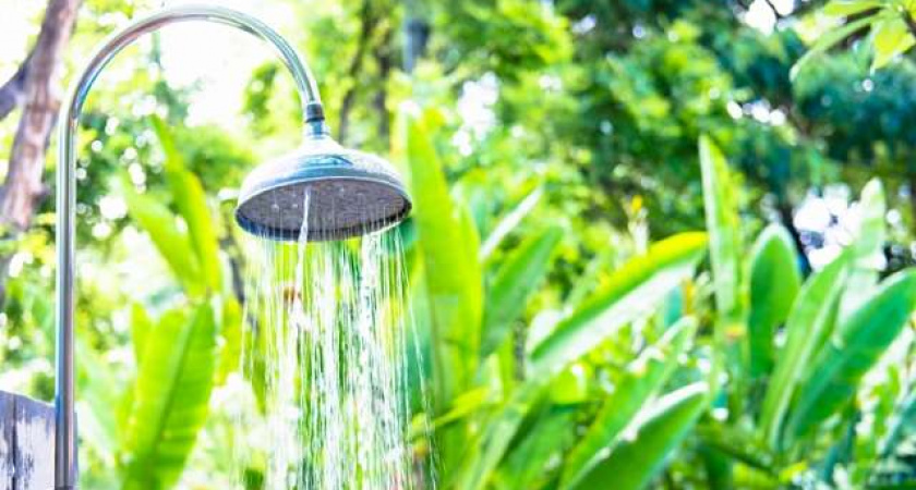 Кому можно принимать душ в рабочее время?