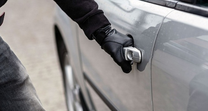 В Коми  подросток предстанет перед судом за угон четырех машин