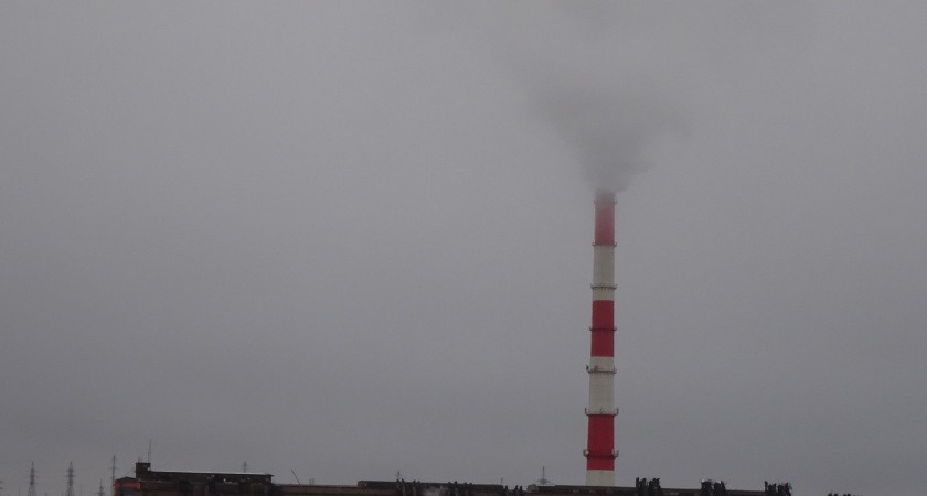 На одной из ТЭЦ в Коми завершен демонтаж дымовой трубы