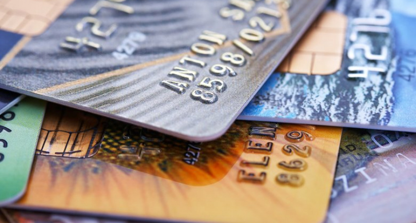 Всех, кто снимает деньги с банковских карт, ждет большой сюрприз 