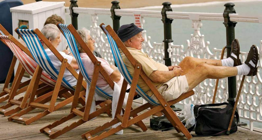 Заслужили: пенсионеры дважды в год могут бесплатно съездить на курорт