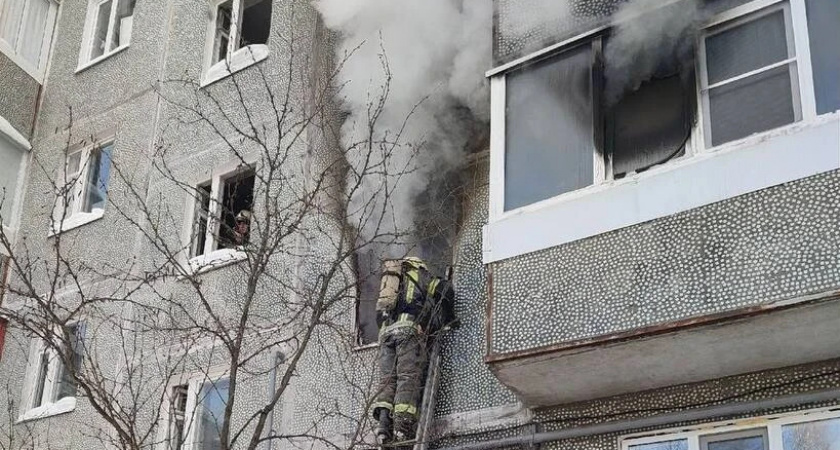 В Коми сотрудники МЧС спасли от огня 3 человек