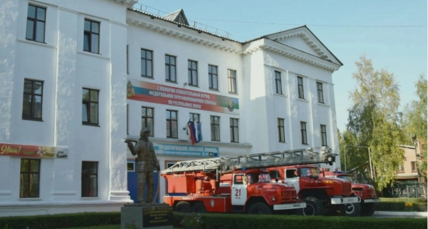  Магомед Османов поздравил сотрудников пожарной охраны Ухты с профессиональным праздником